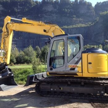 New Holland E135BSR Excavator Service Repair Manual Download